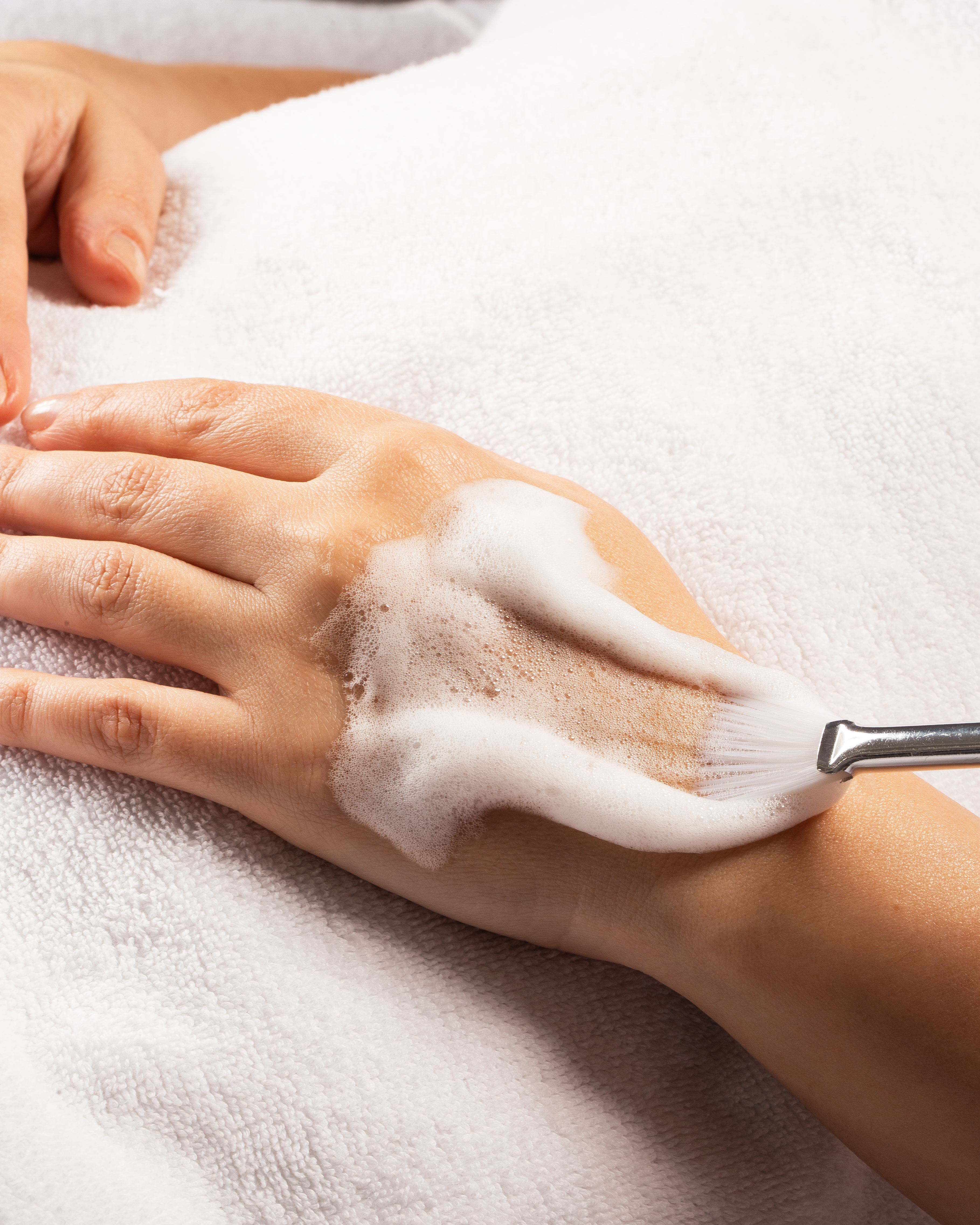 SOFT HANDS FACIAL